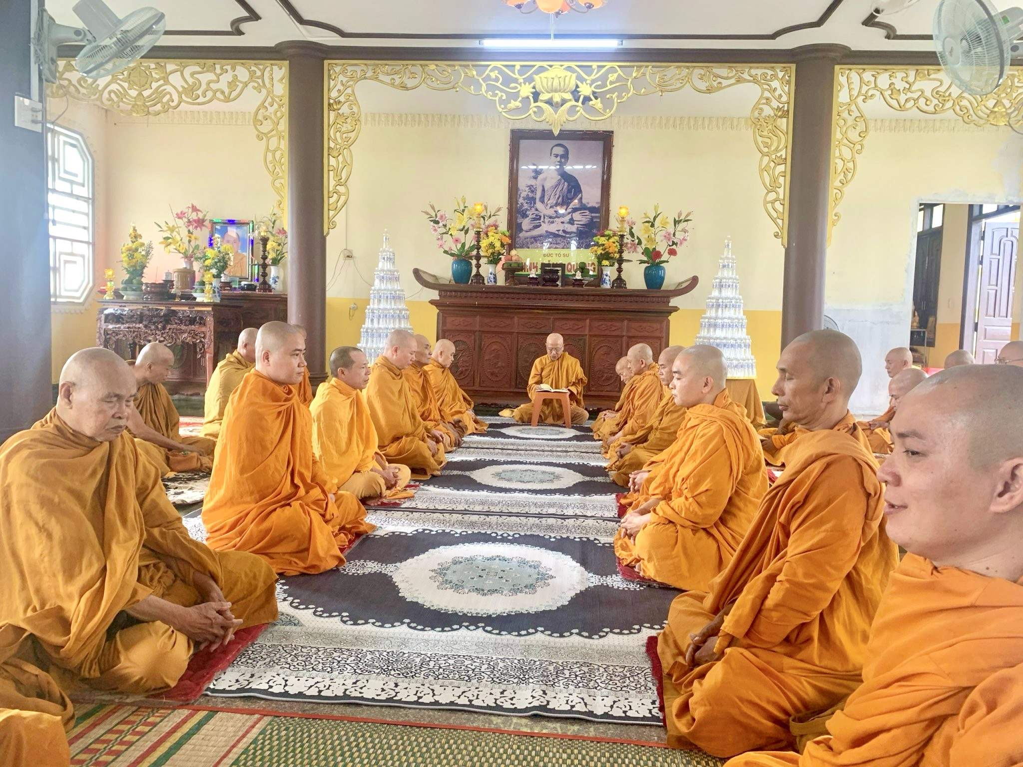 An Nhơn: Chư Tăng Hệ phái Khất sĩ tỉnh Bình Định tụng Giới Bổn tại tịnh xá Ngọc Liên